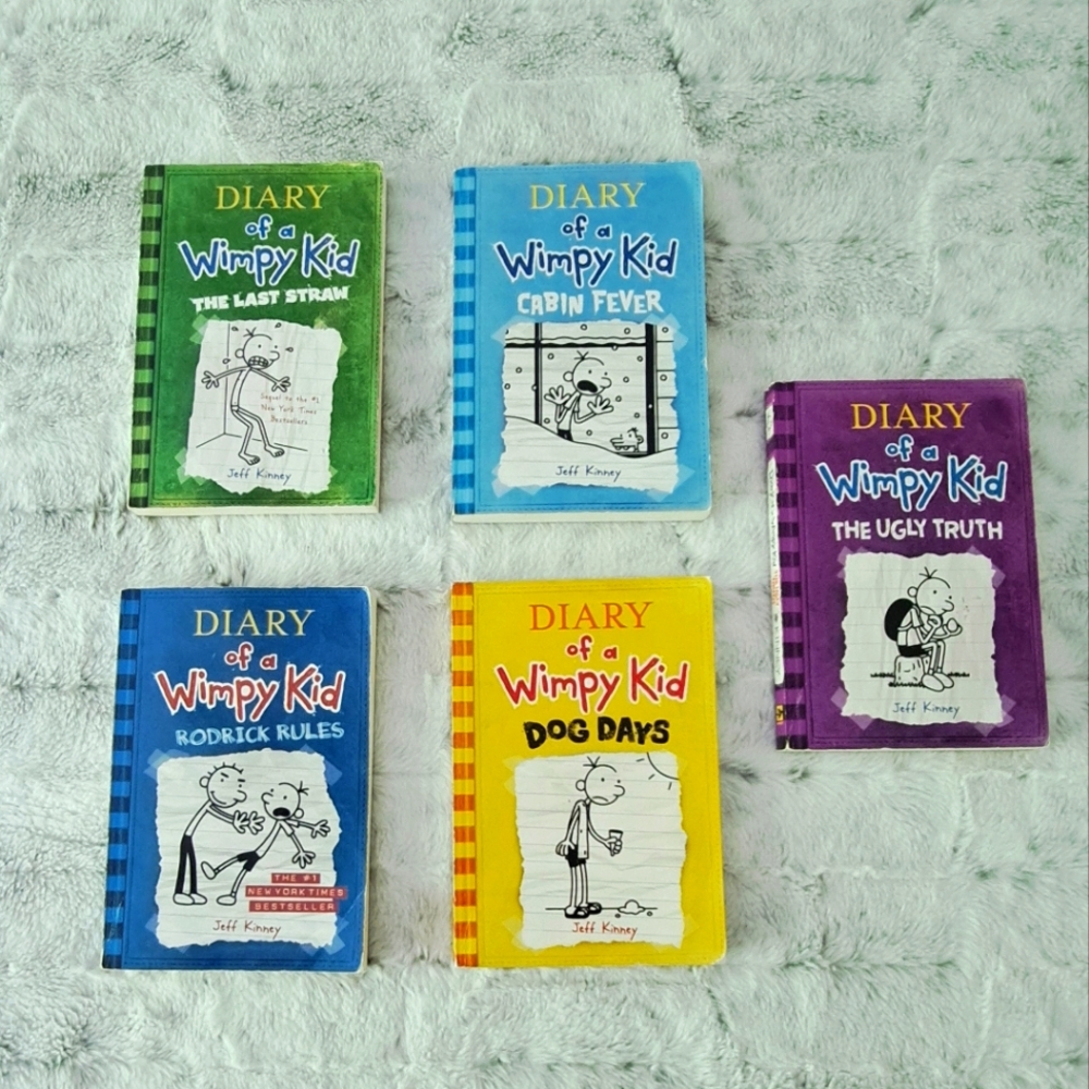 Diary of a Wimpy Kid set of 5 paperback books.